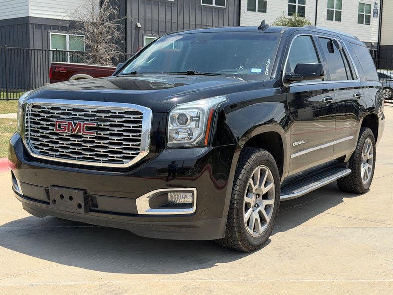 GMC Yukon Vehicle Full-screen Gallery Image 02