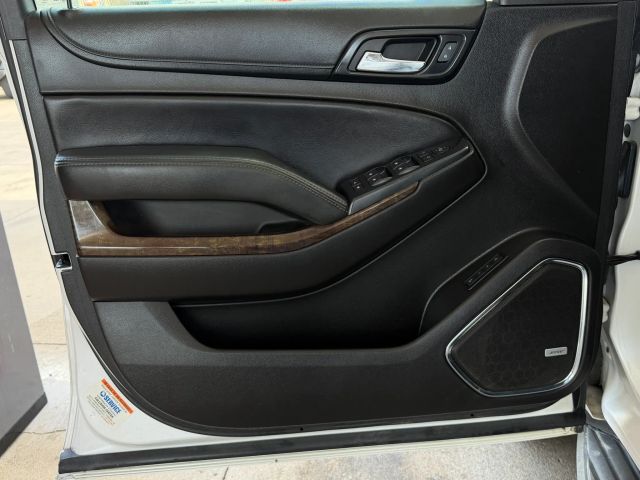 Chevrolet Tahoe Vehicle Full-screen Gallery Image 09
