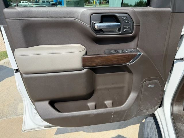 GMC Sierra 1500 Vehicle Full-screen Gallery Image 10