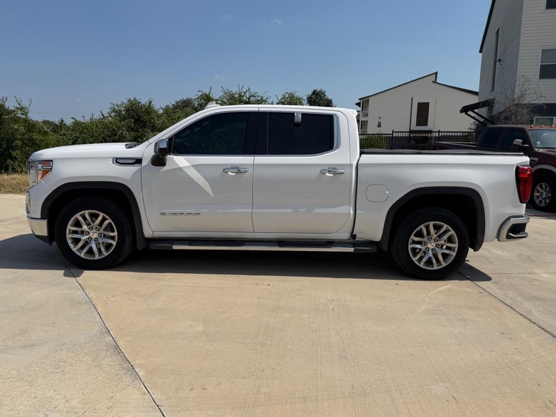 GMC Sierra 1500 Vehicle Full-screen Gallery Image 03