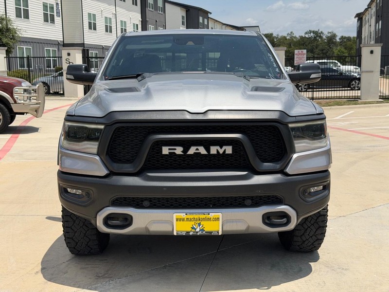 Ram 1500 Vehicle Full-screen Gallery Image 09