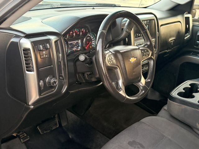 Chevrolet Silverado 1500 Vehicle Full-screen Gallery Image 10