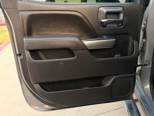 Chevrolet Silverado 1500 Vehicle Full-screen Gallery Image 12