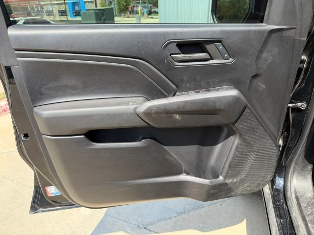Chevrolet Colorado Vehicle Full-screen Gallery Image 10