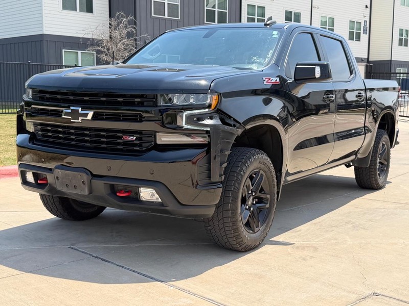 Chevrolet Silverado 1500 Vehicle Full-screen Gallery Image 02