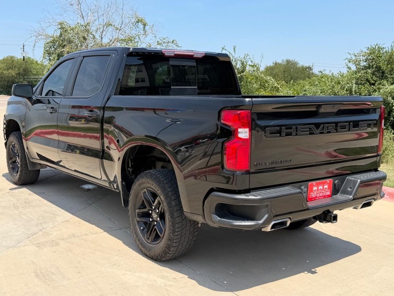 Chevrolet Silverado 1500 Vehicle Full-screen Gallery Image 04