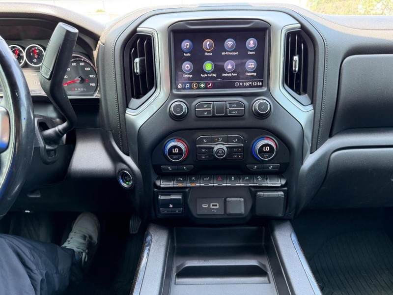 Chevrolet Silverado 1500 Vehicle Full-screen Gallery Image 14