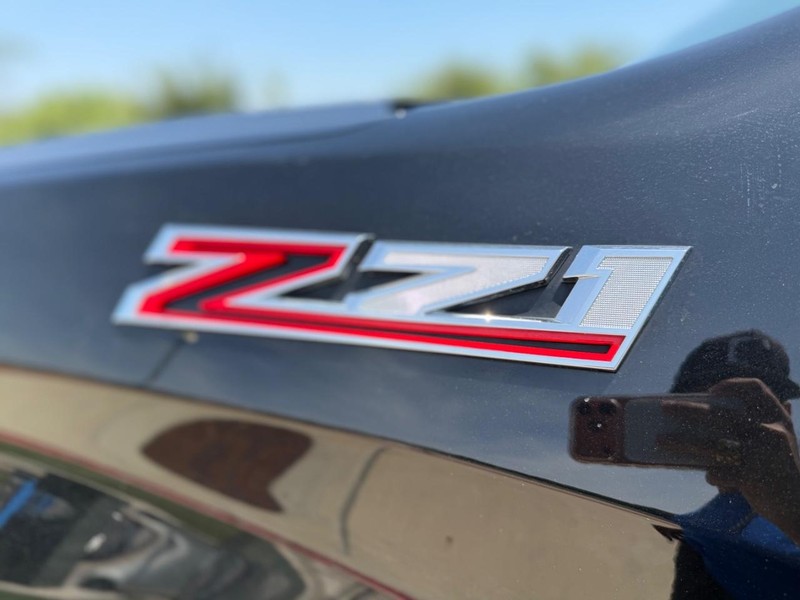 Chevrolet Silverado 1500 Vehicle Full-screen Gallery Image 22