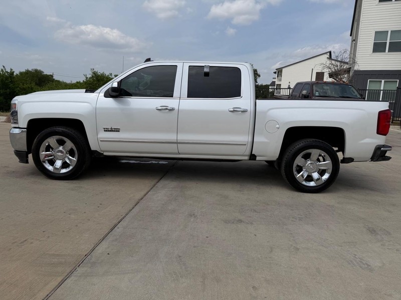 Chevrolet Silverado 1500 Vehicle Full-screen Gallery Image 03