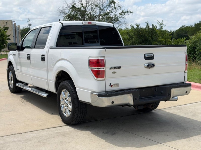 Ford F-150 Vehicle Full-screen Gallery Image 04