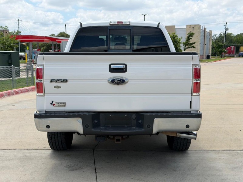 Ford F-150 Vehicle Full-screen Gallery Image 05