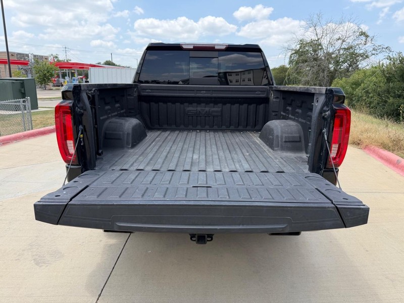 GMC Sierra 1500 Vehicle Full-screen Gallery Image 21