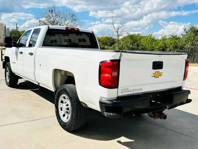 Chevrolet Silverado 2500HD Vehicle Full-screen Gallery Image 04