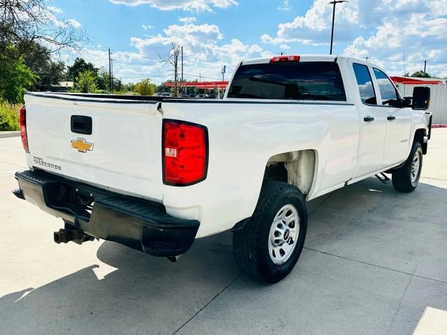 Chevrolet Silverado 2500HD Vehicle Full-screen Gallery Image 06