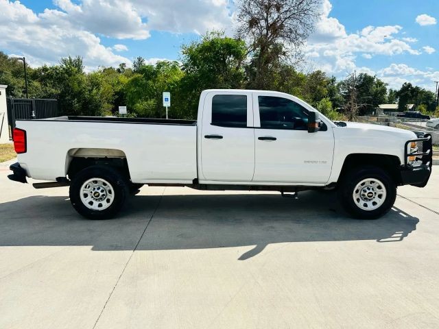 Chevrolet Silverado 2500HD Vehicle Full-screen Gallery Image 07