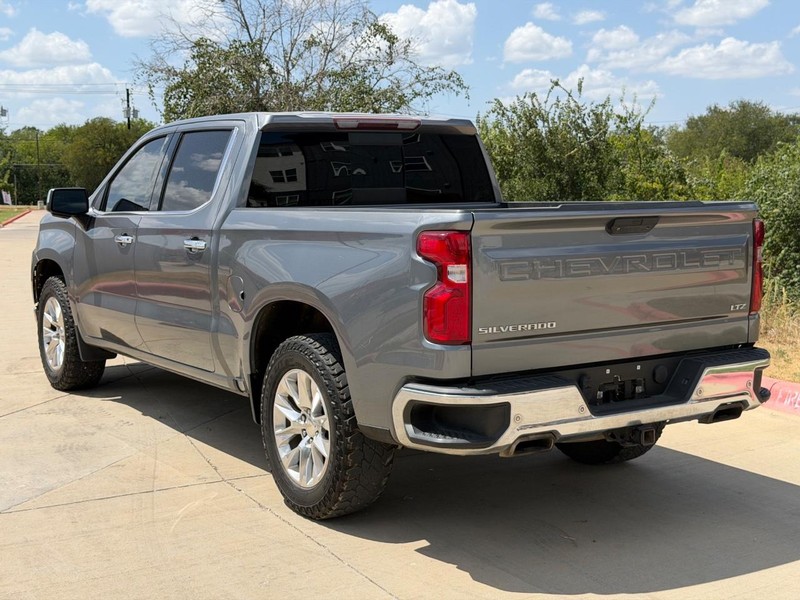 Chevrolet Silverado 1500 Vehicle Full-screen Gallery Image 04