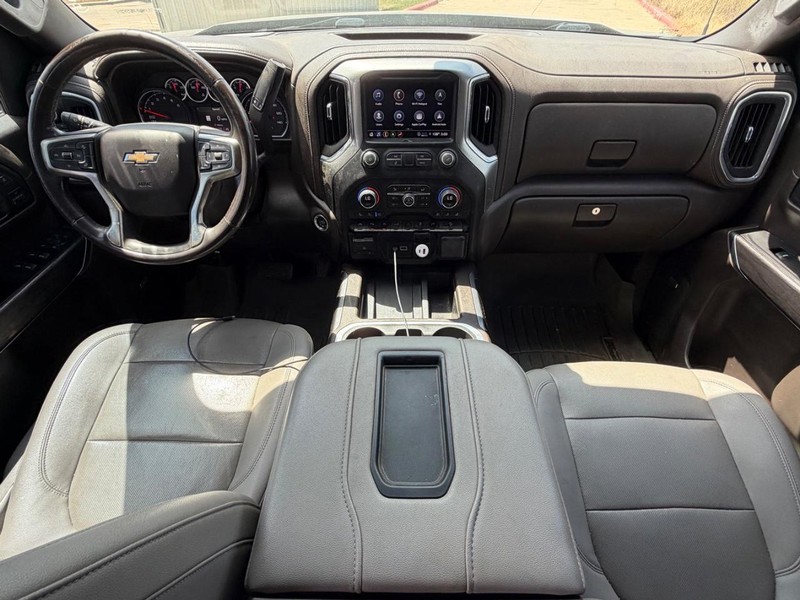 Chevrolet Silverado 1500 Vehicle Full-screen Gallery Image 20