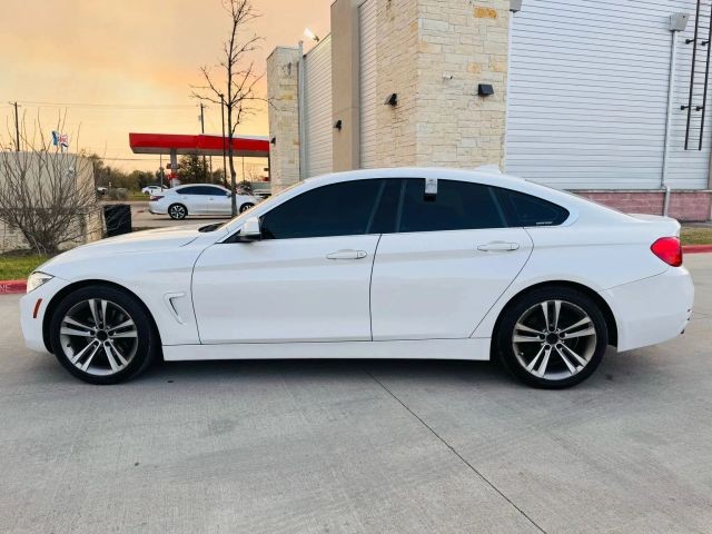 BMW 4 Series Vehicle Full-screen Gallery Image 03