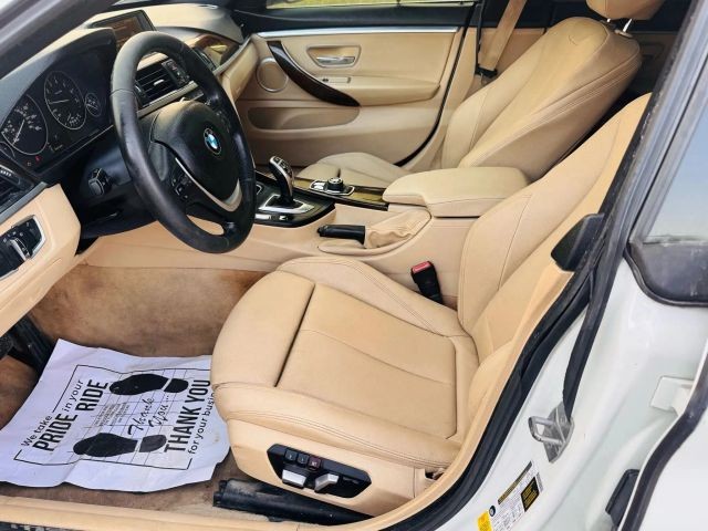 BMW 4 Series Vehicle Full-screen Gallery Image 10