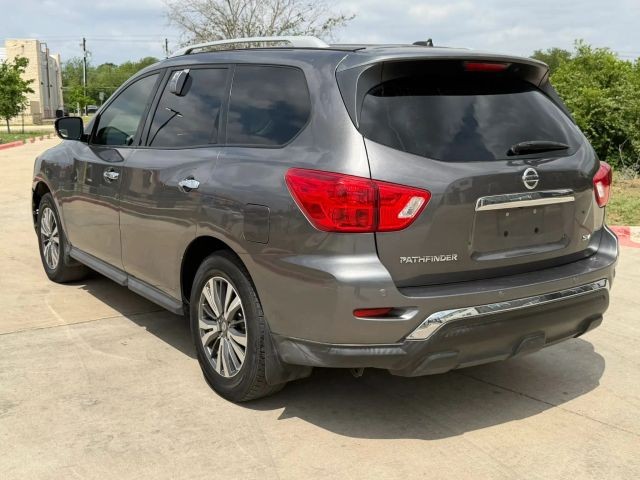 Nissan Pathfinder Vehicle Full-screen Gallery Image 04