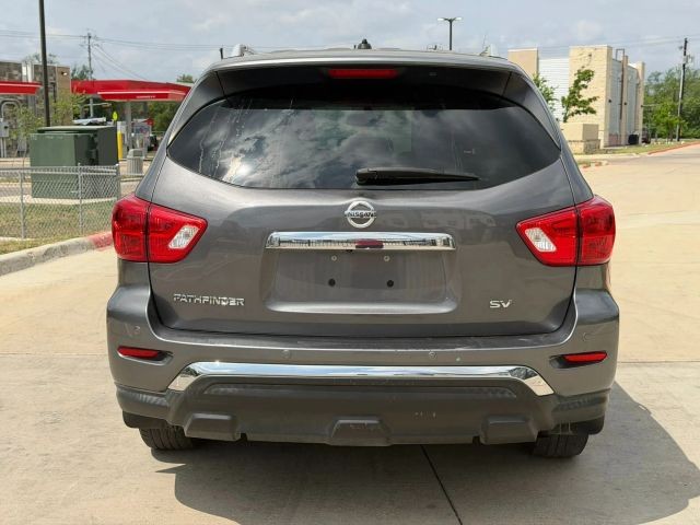 Nissan Pathfinder Vehicle Full-screen Gallery Image 05