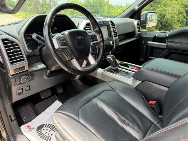 Ford F-150 Vehicle Full-screen Gallery Image 11