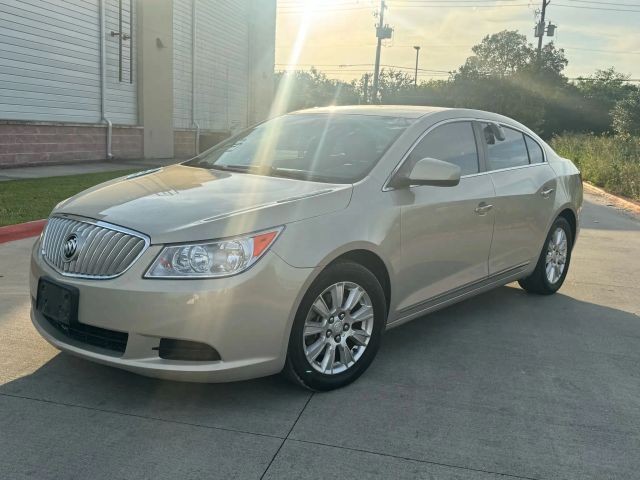 Buick LaCrosse Vehicle Full-screen Gallery Image 05