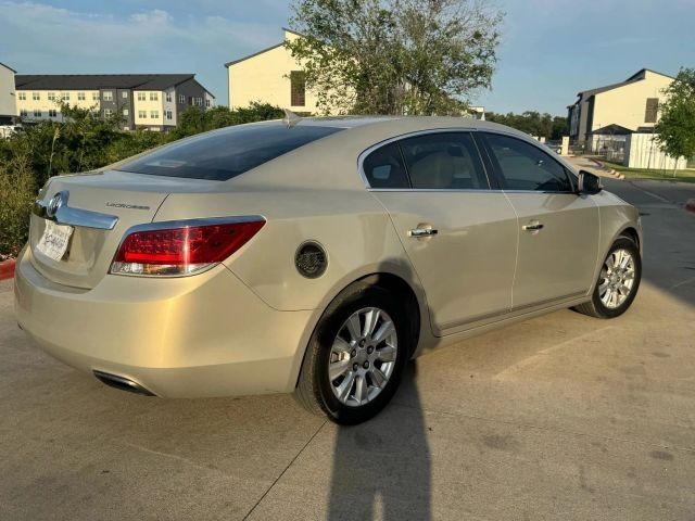 Buick LaCrosse Vehicle Full-screen Gallery Image 07