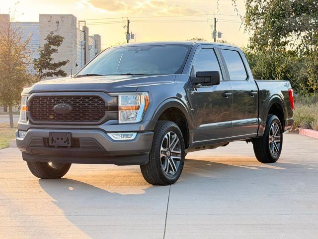 Ford F-150 Vehicle Full-screen Gallery Image 02
