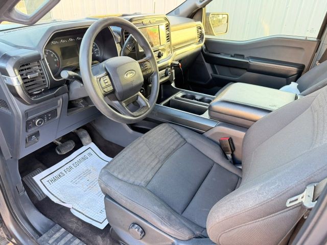 Ford F-150 Vehicle Full-screen Gallery Image 11