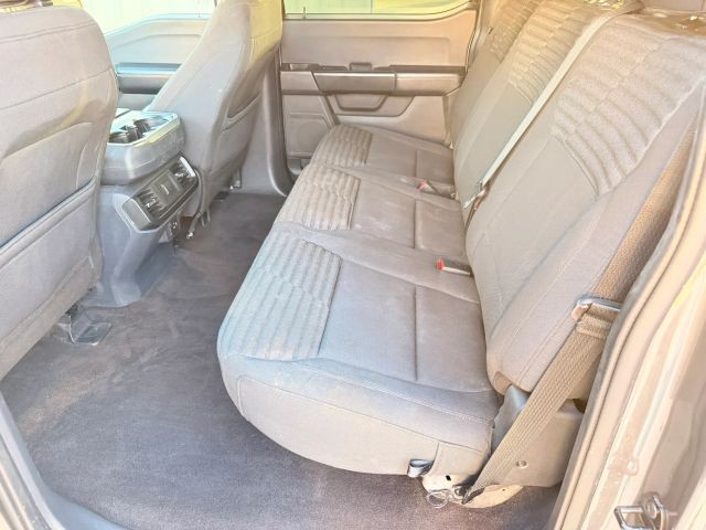 Ford F-150 Vehicle Full-screen Gallery Image 13