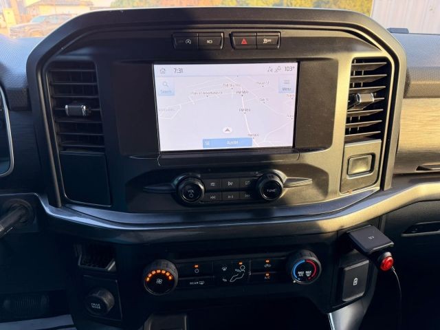 Ford F-150 Vehicle Full-screen Gallery Image 16