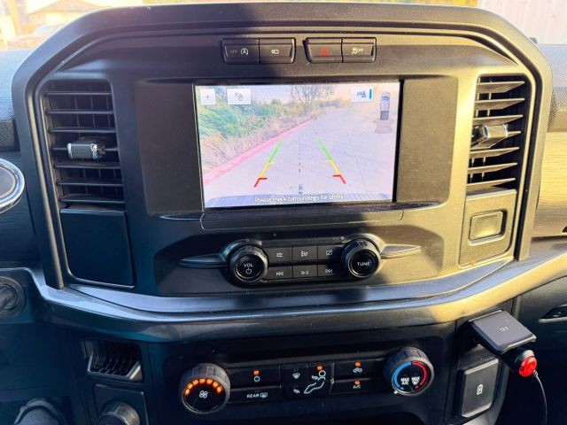 Ford F-150 Vehicle Full-screen Gallery Image 17