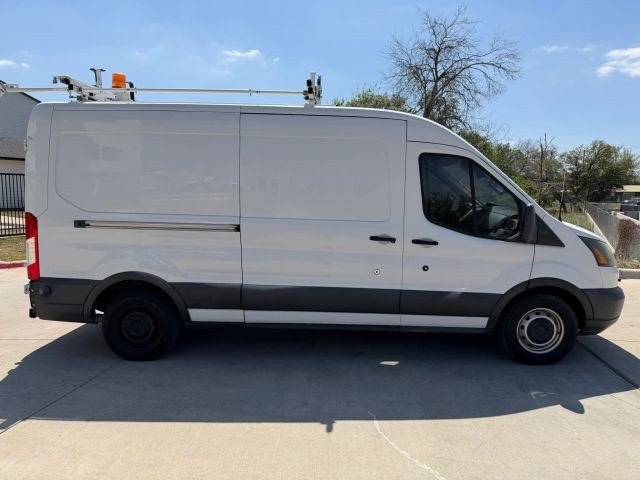 Ford Transit Cargo Van Vehicle Full-screen Gallery Image 07