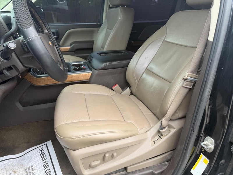 Chevrolet Silverado 1500 Vehicle Full-screen Gallery Image 12