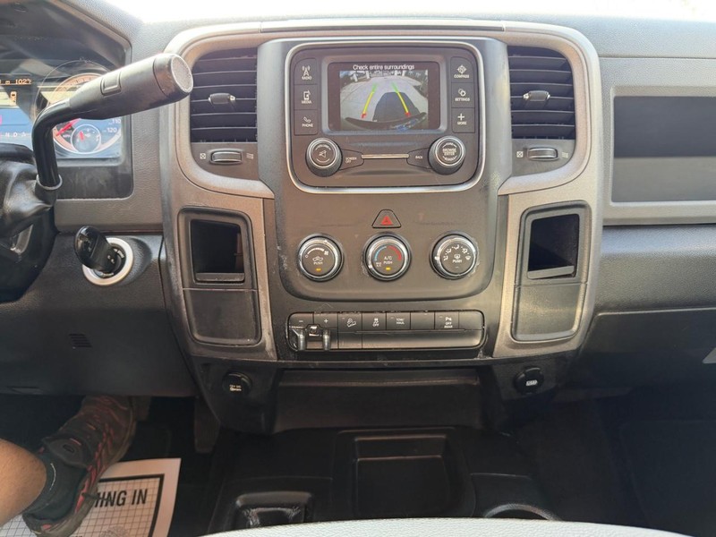 Ram 2500 Vehicle Full-screen Gallery Image 15
