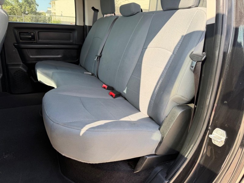 Ram 2500 Vehicle Full-screen Gallery Image 19