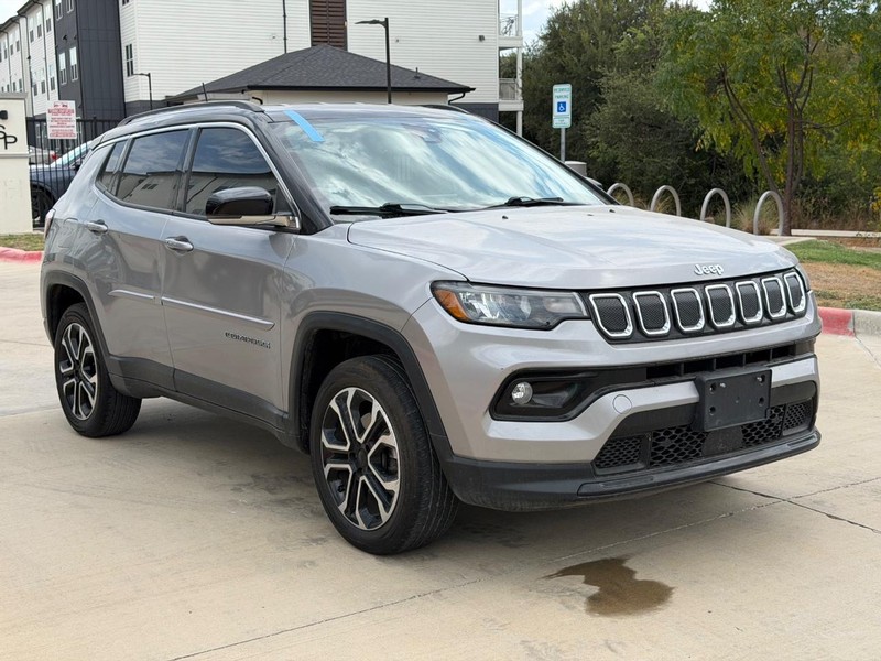 Jeep Compass Vehicle Full-screen Gallery Image 08