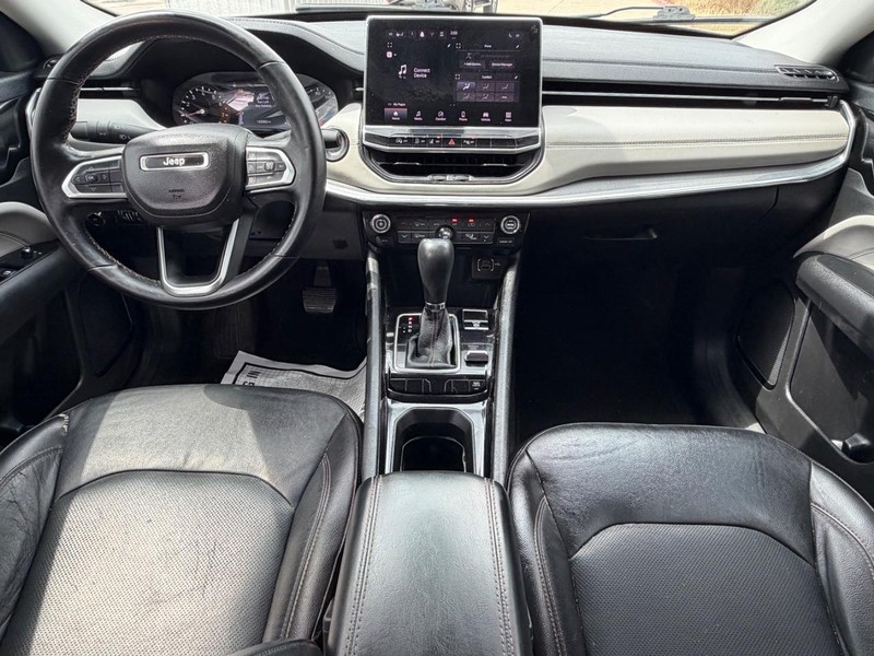 Jeep Compass Vehicle Full-screen Gallery Image 20