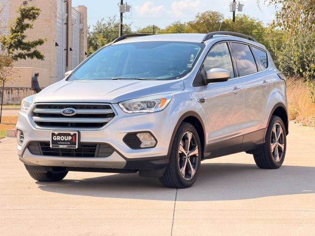 Ford Escape Vehicle Full-screen Gallery Image 02