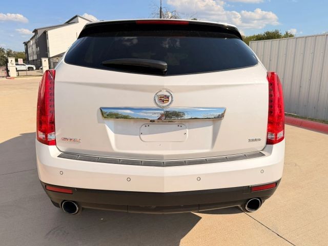Cadillac SRX Vehicle Full-screen Gallery Image 05