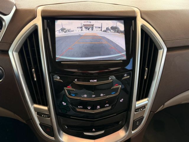 Cadillac SRX Vehicle Full-screen Gallery Image 11