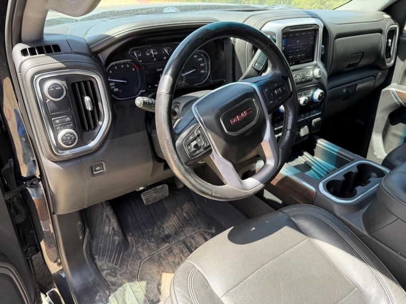 GMC Sierra 1500 Vehicle Full-screen Gallery Image 11