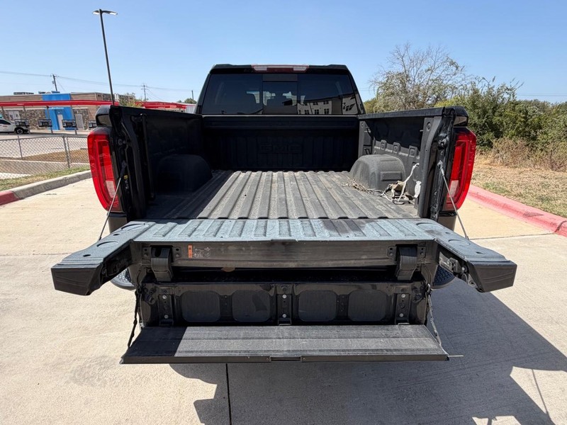 GMC Sierra 1500 Vehicle Full-screen Gallery Image 22