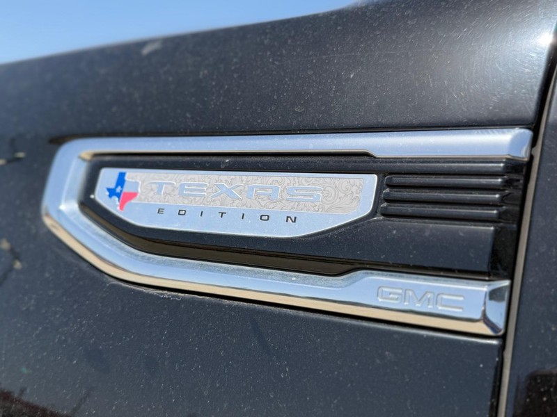 GMC Sierra 1500 Vehicle Full-screen Gallery Image 23