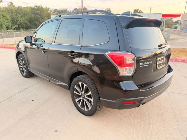 Subaru Forester Vehicle Full-screen Gallery Image 04