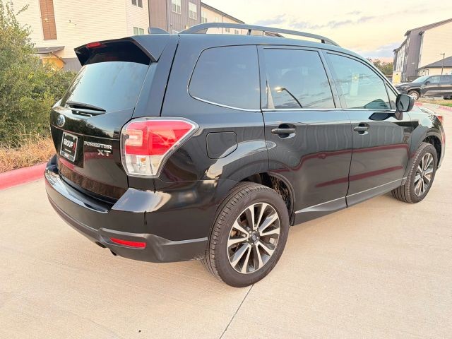 Subaru Forester Vehicle Full-screen Gallery Image 06