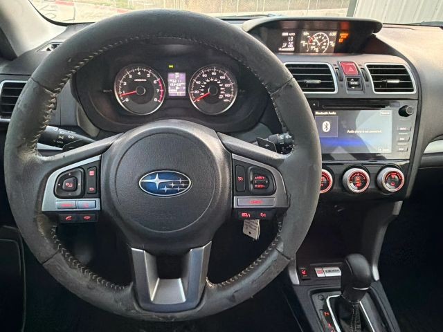 Subaru Forester Vehicle Full-screen Gallery Image 14