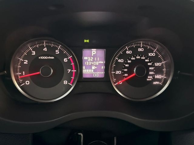 Subaru Forester Vehicle Full-screen Gallery Image 15