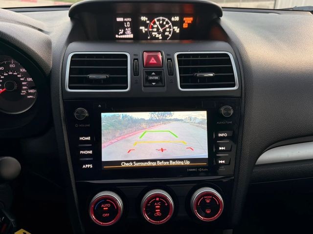 Subaru Forester Vehicle Full-screen Gallery Image 17